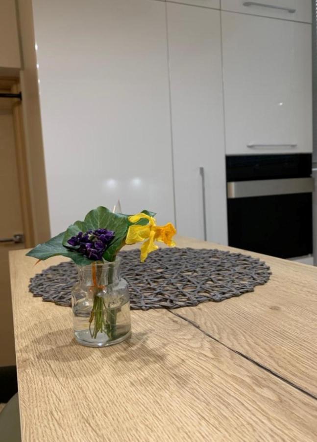 Mm Split Apartment - 5 Min By Car To The Beach & City Center - Free Public Parking Екстериор снимка