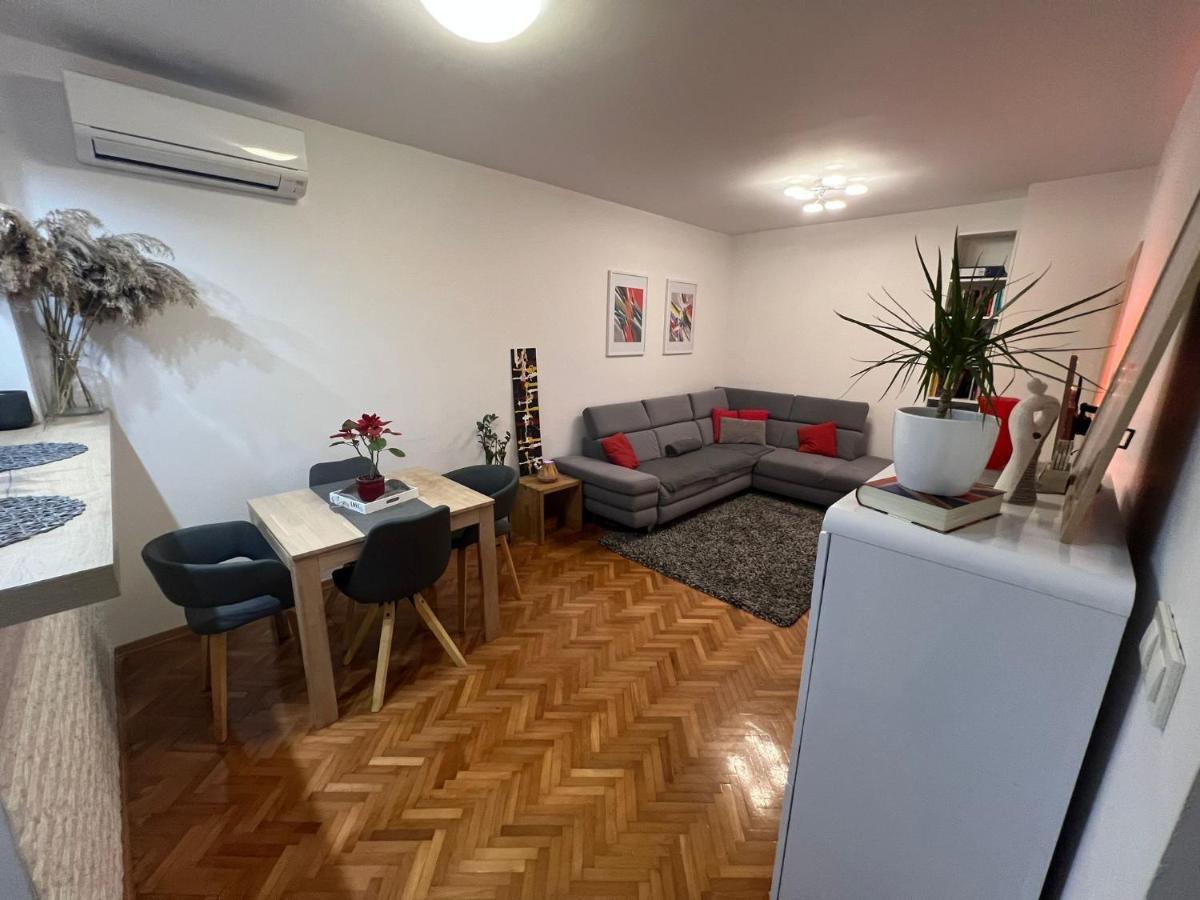 Mm Split Apartment - 5 Min By Car To The Beach & City Center - Free Public Parking Екстериор снимка